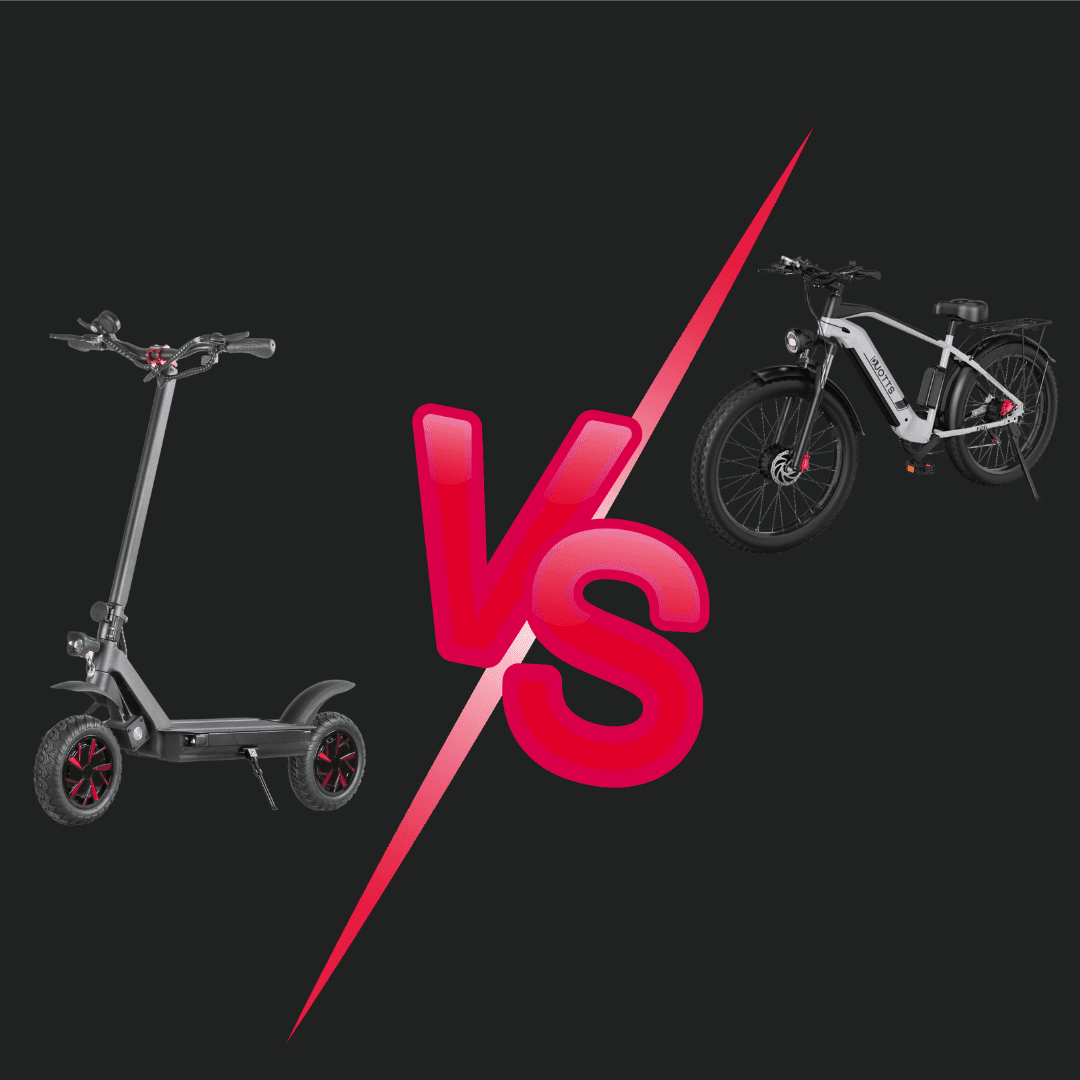 Elsparkcykel och fatbike-elcykel på var sin sida om ett rosa VS – elsparkcykel eller elcykel?