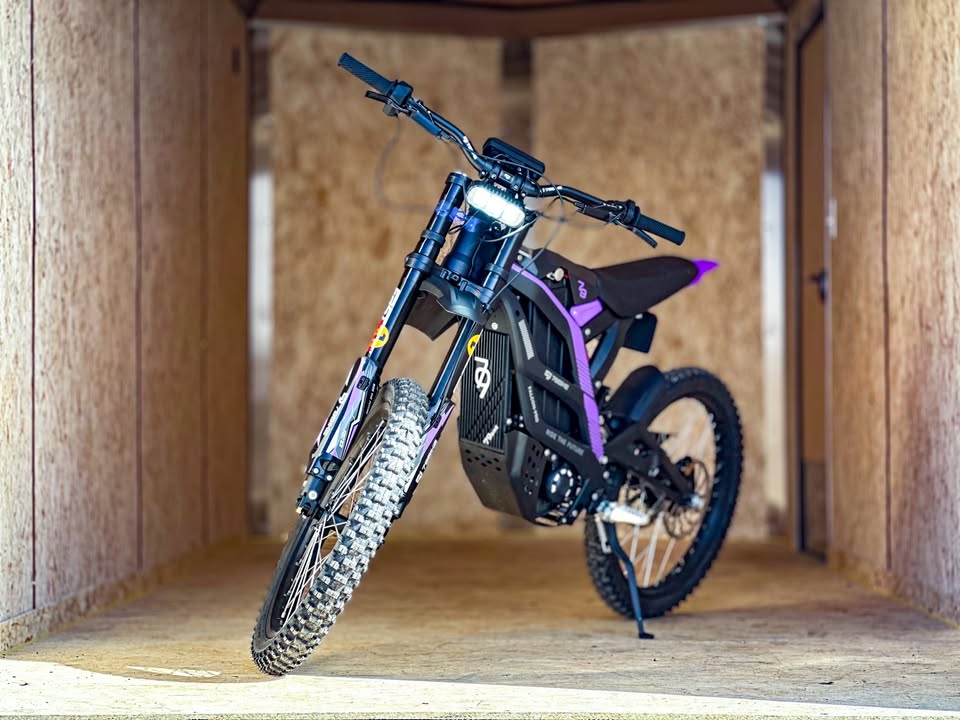 79BIKE Falcon Pro el-cross snett framifrån