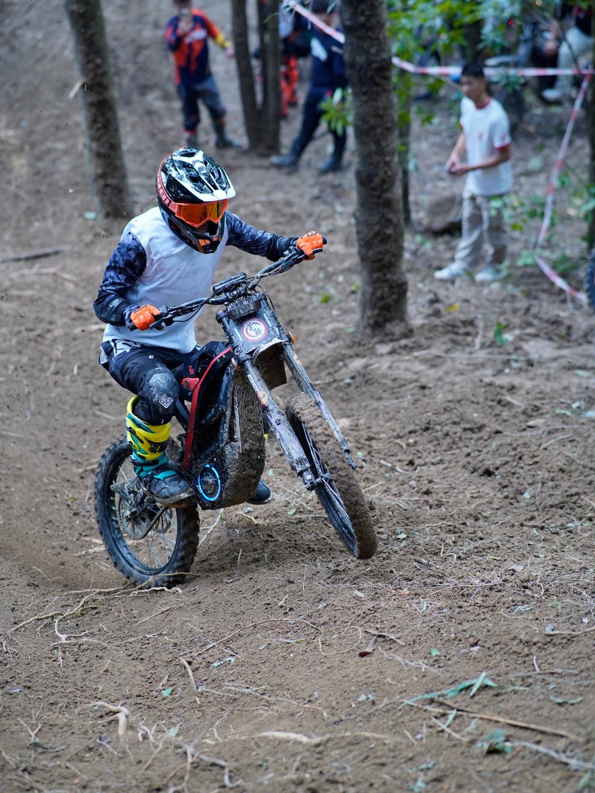 79BIKE Falcon Pro - El - cross - Wheelyshop