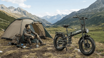 APEFOX RH20 hopfällbar fatbike-elcykel snett framifrån på en gräsplan