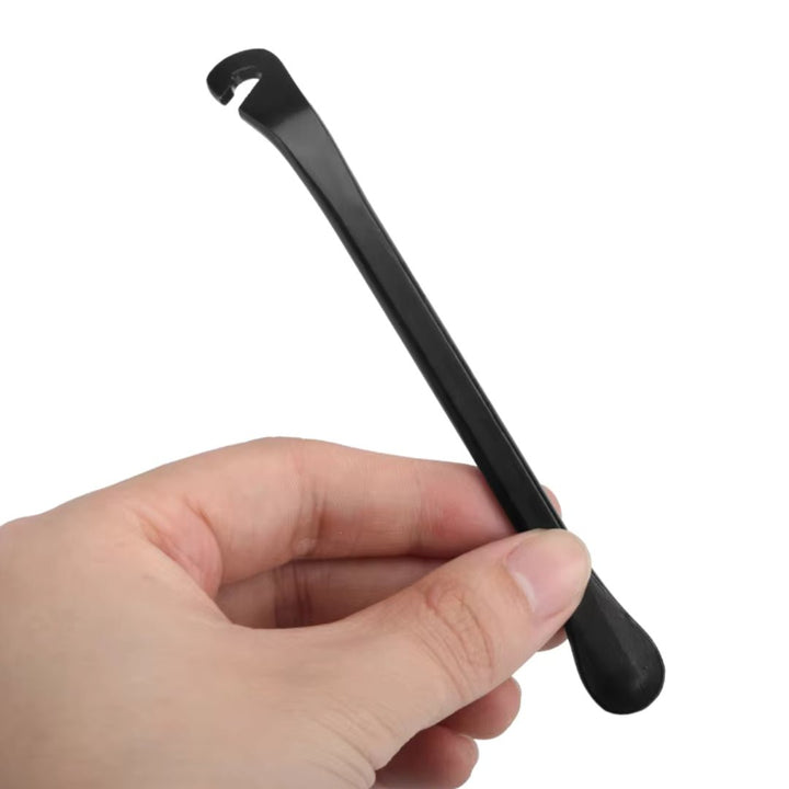 Böjda bräckjärn för däck (3-pack) i handen