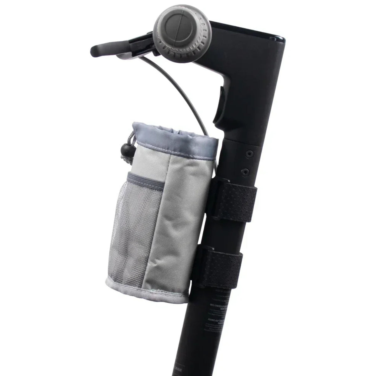Flaskhållare Bag Edition i grått på elsparkcykeln, sedd från sidan