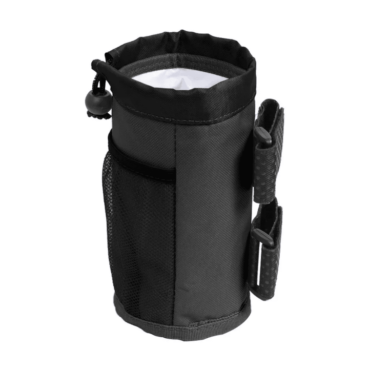 Flaskhållare Bag Edition i svart, sedd snett
