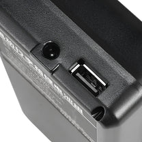 USB-port på AeroDrive Edition elektrisk åkbar resväska