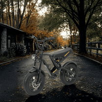 Person som kör Hidoes B6 Mini fatbike-elcykel i stadsmiljö