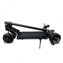 KAABO MANTIS 8 PLUS elsparkcykel hopfälld snett framifrån
