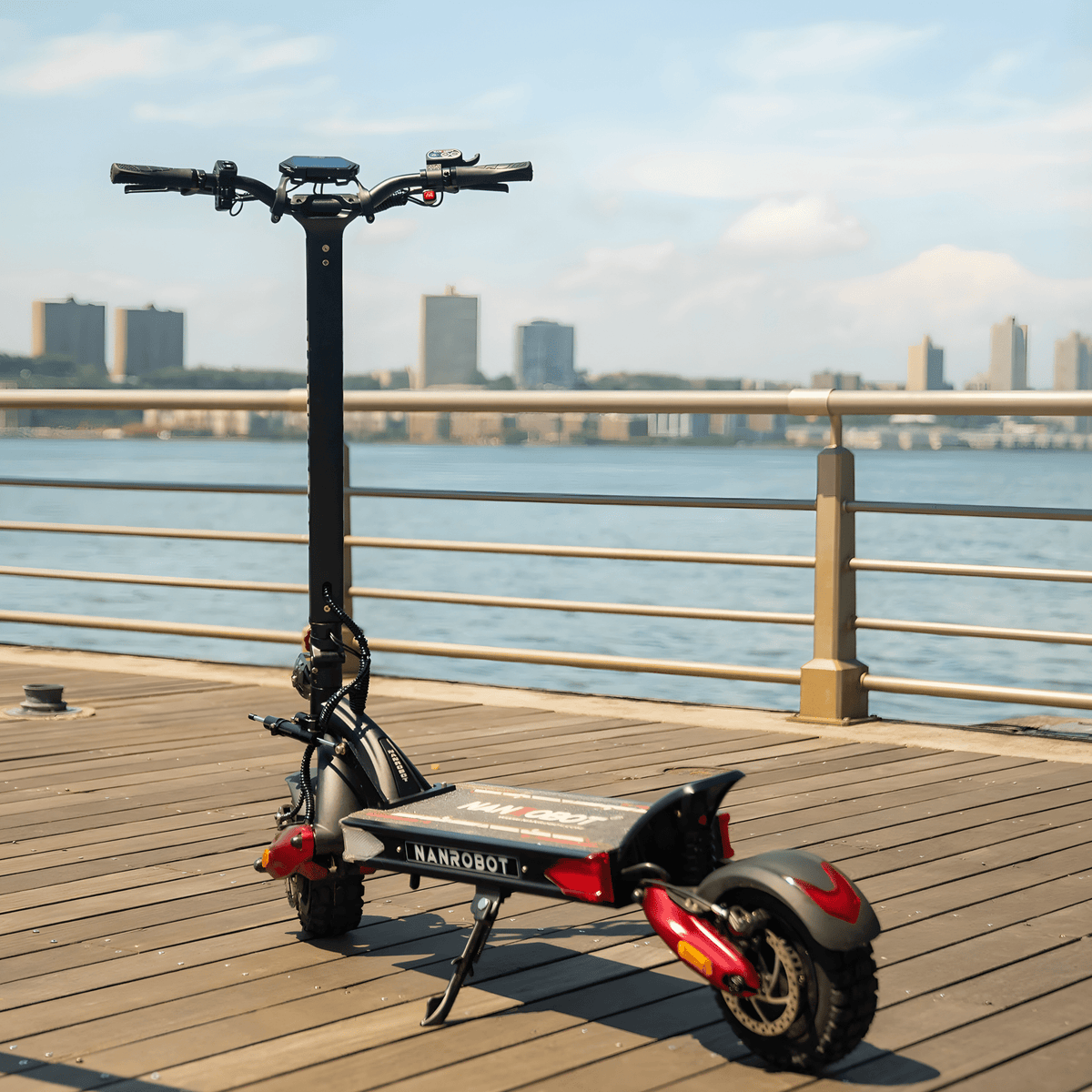 Nanrobot LS7+ elsparkcykel snett framifrån