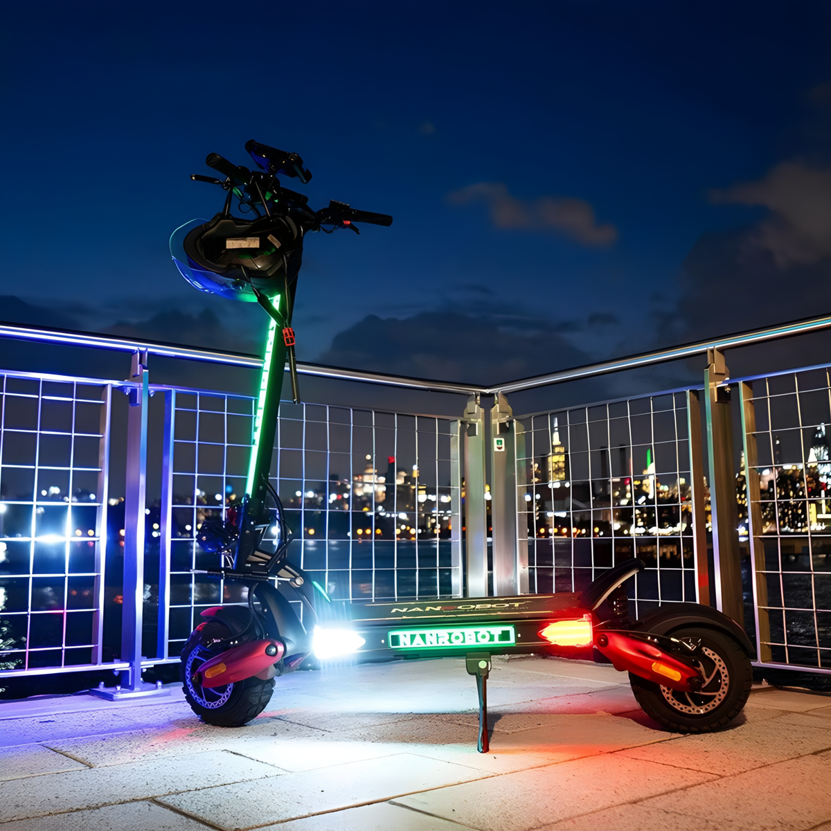 Nanrobot LS7+ elsparkcykel med tänd belysning i kvällsmiljö