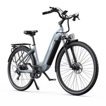 OneSport OT05 Pro elcykel snett framifrån från motsatt sida i färgen ljusblå