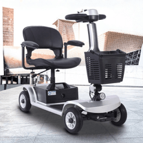 SEEDREAM S-02 permobil snett framifrån i färgen silver