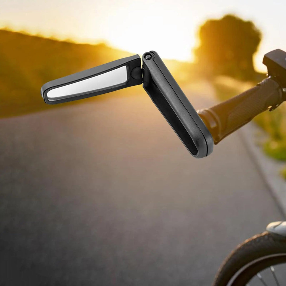 Smart vikbar backspegel på en cykel utomhus