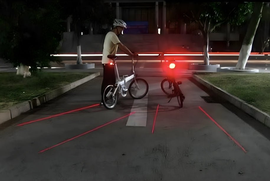 Smart baklampa med laser - Tillbehör - Wheelyshop