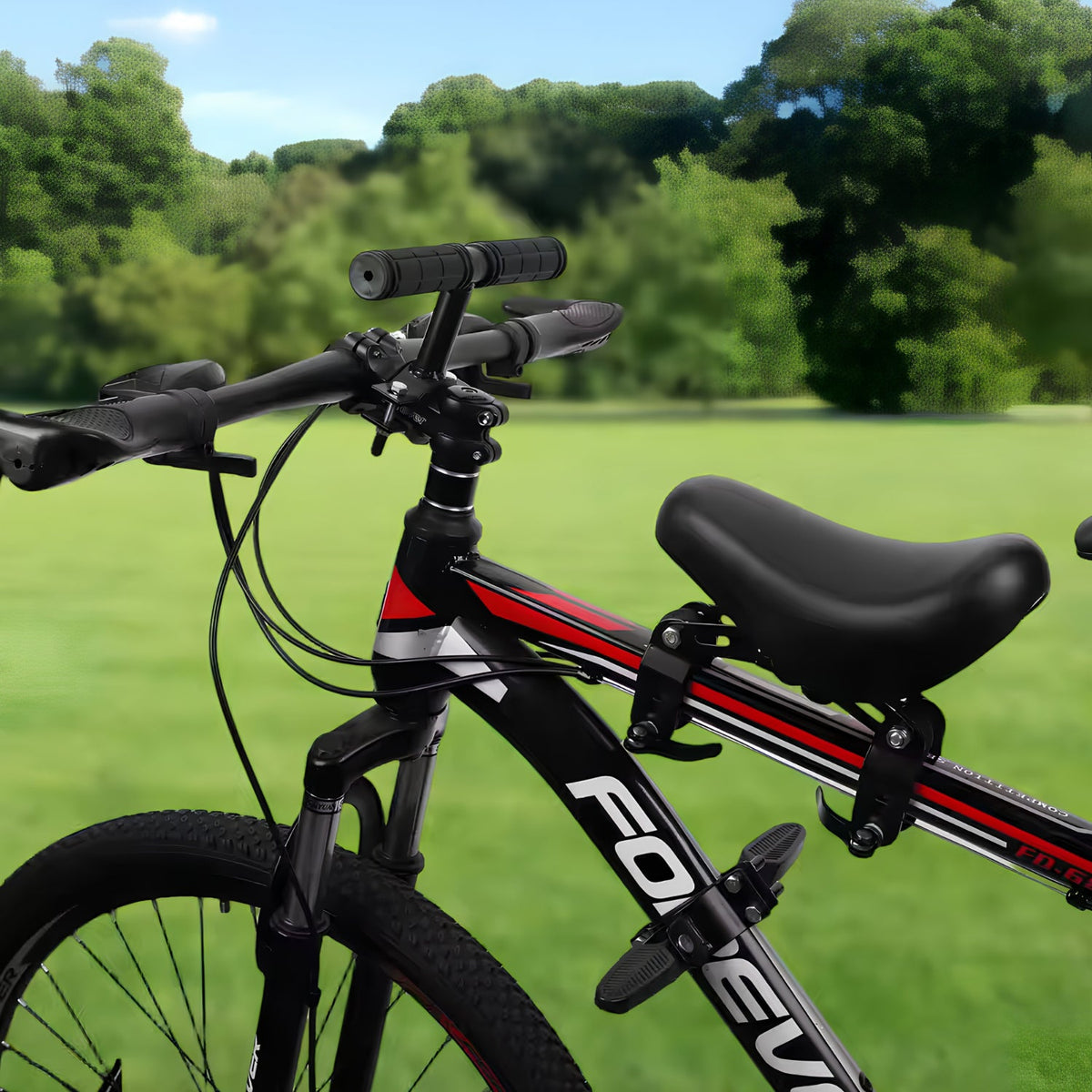 Smart barnsits Pro på en cykel utomhus