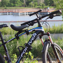 Smart barnsits Pro på en cykel utomhus